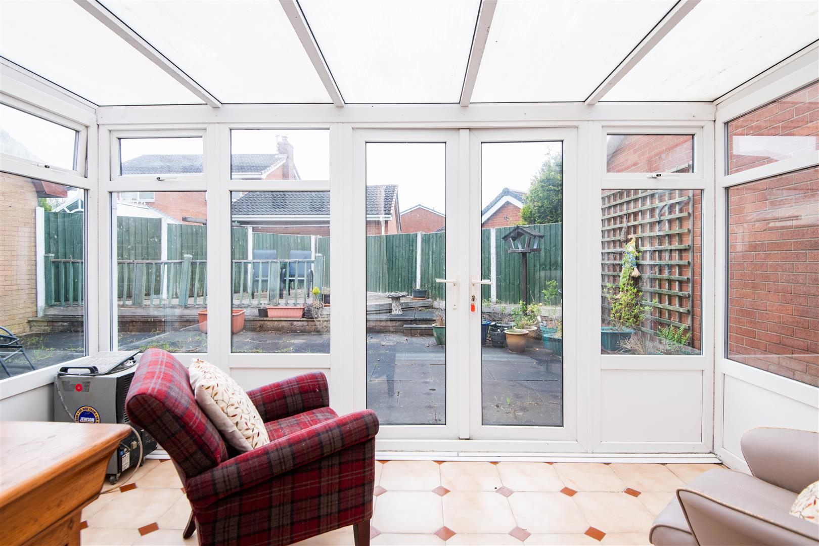 2 bed property in Stonebridge Close, Preston